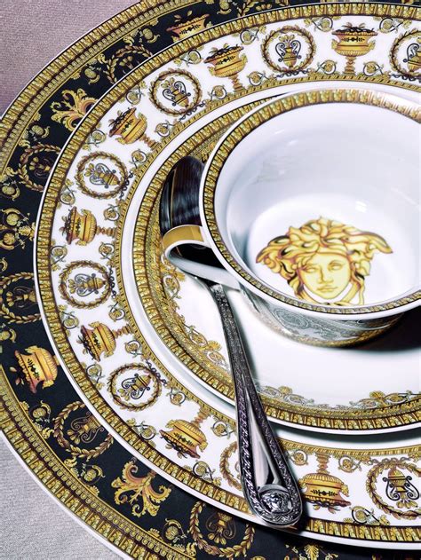 collezione piatti versace|versace baroque dinnerware.